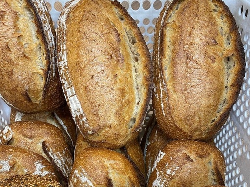 [1463] Hogaza Cosecha Integral 100% de Masa Madre (cortado)